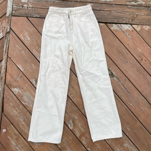 New Dazy Highrise Wide Leg Creme Jeans - Picture 9 of 11